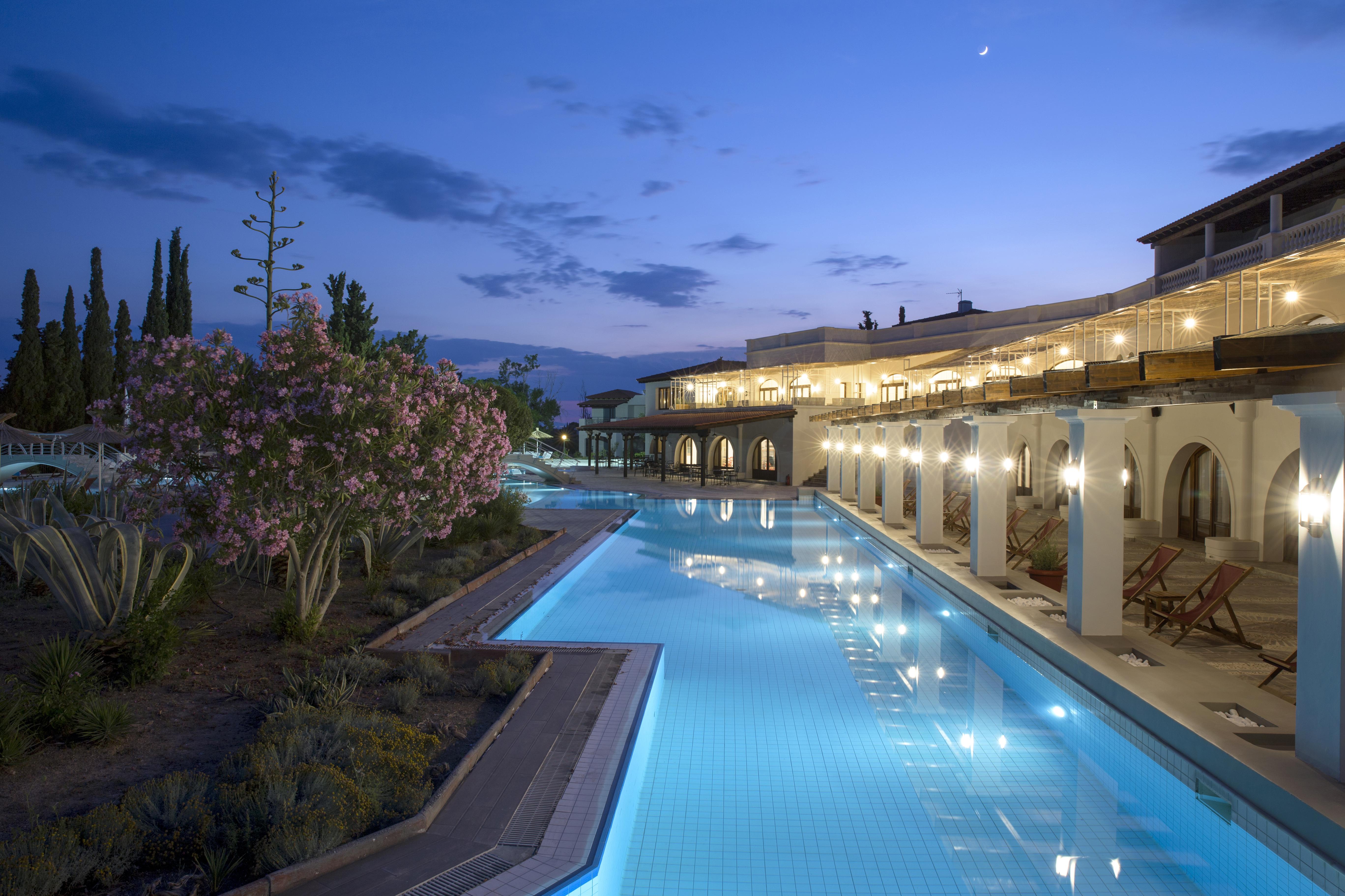 Eretria Hotel & Spa Resort Bagian luar foto