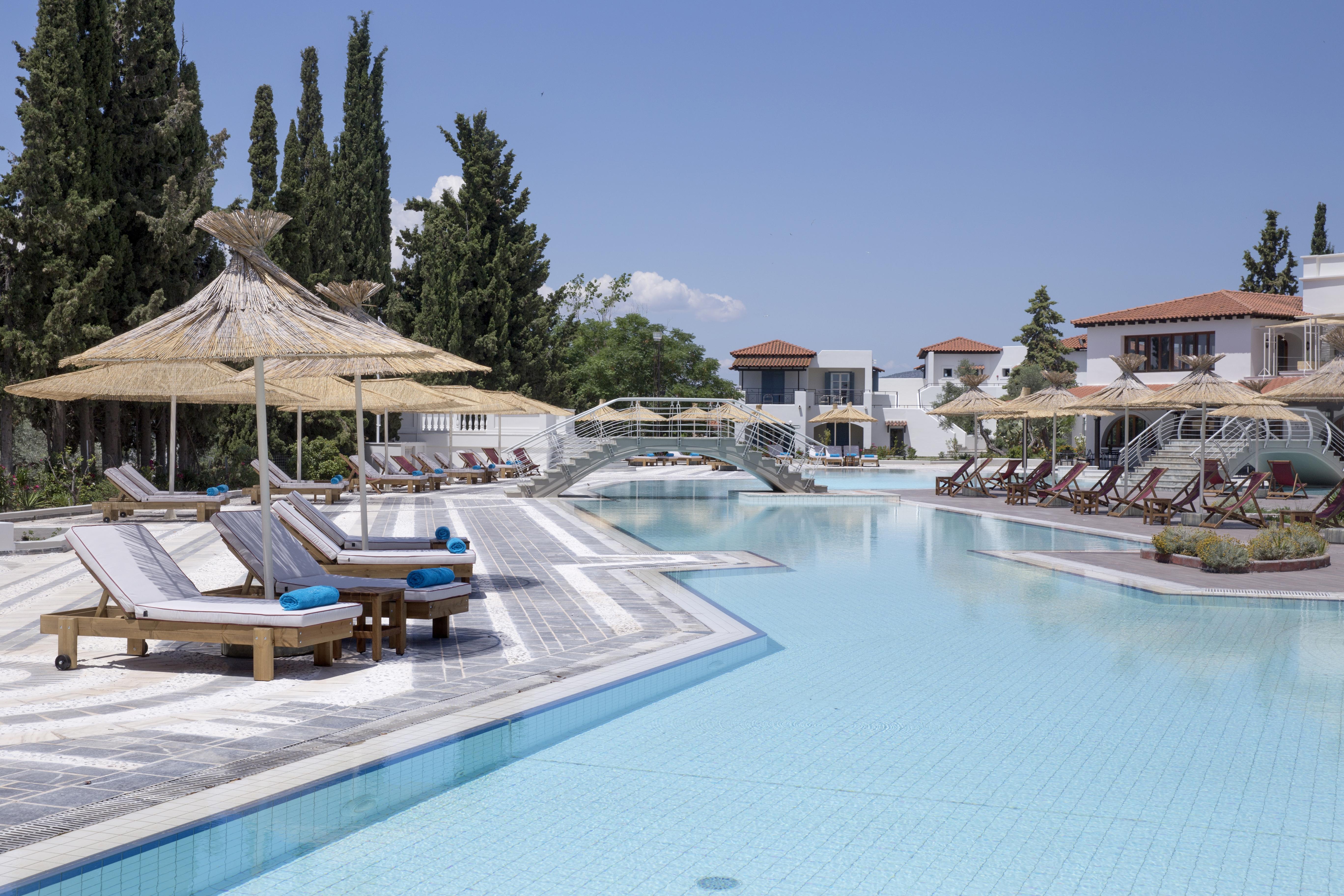 Eretria Hotel & Spa Resort Bagian luar foto